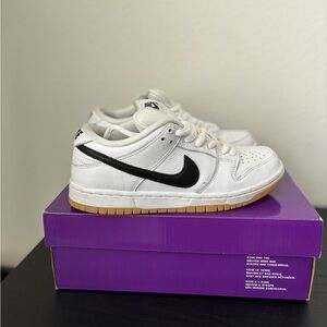 Nike SB Dunk Low pro sneakers Men’s 5 Women’s 6.5